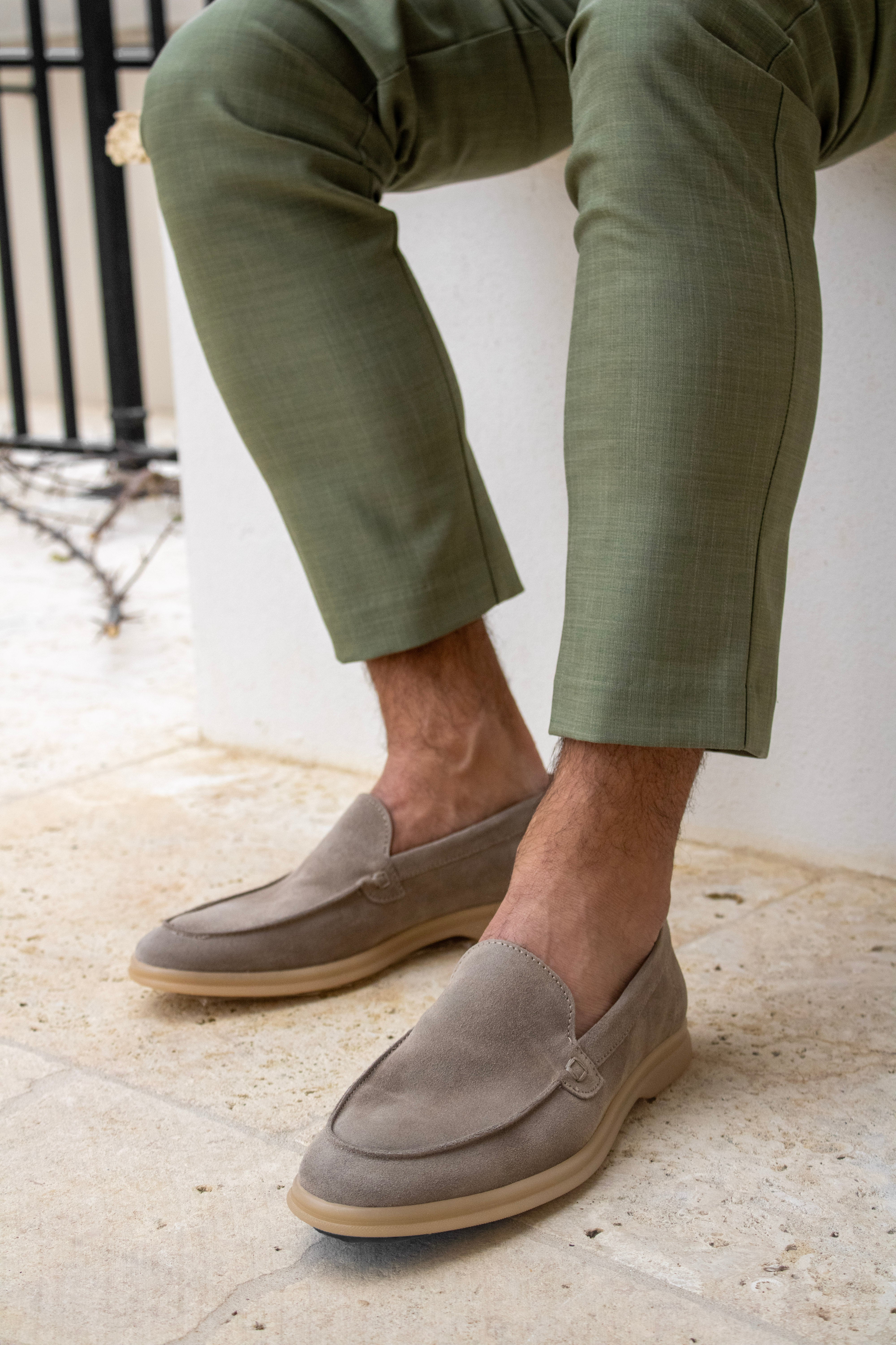 Giovanni - Stone Suede